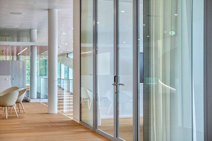 thermfix vario Murs-rideaux, fuego light Portes, fuego light Coulissants and unico Portes - ECAvenir, Lausanne located in Lausanne, Suisse