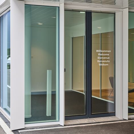 unico Fenêtres, fuego light Portes, thermfix vario Murs-rideaux, unico Portes, fuego light Coulissants, unico Coulissants and presto xs Portes - Forster Campus, Romanshorn located in Romanshorn, Suisse
