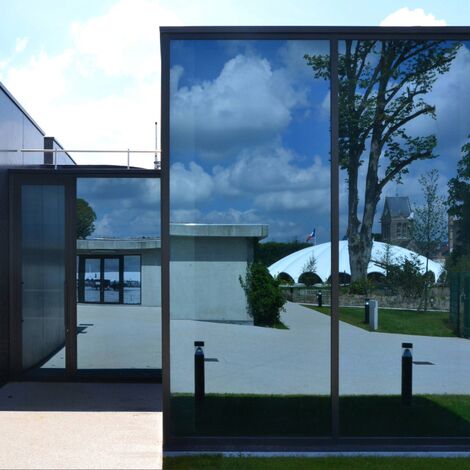 unico Türen and thermfix light Fassaden - Airborne Museum, Sainte-Mère-Église