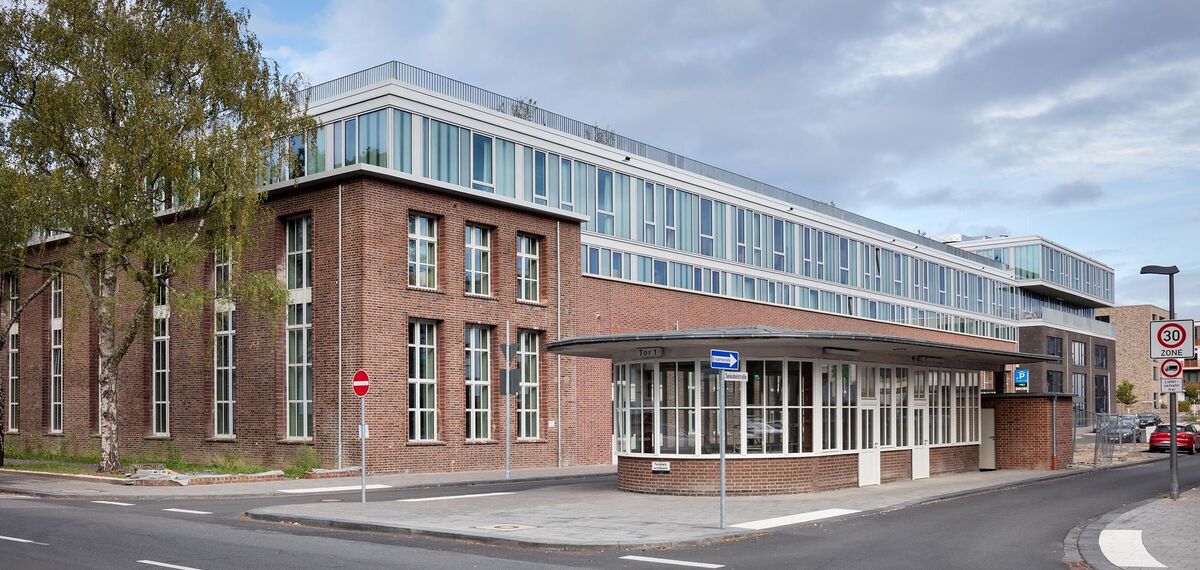 unico xs Fenêtres, unico Fenêtres and unico Portes - Clouth 104, Cologne located in Cologne, Allemagne